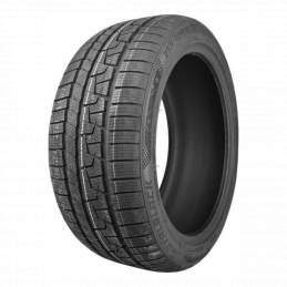 Royal Black Royal Winter UHP 215/45R17 91V  XL